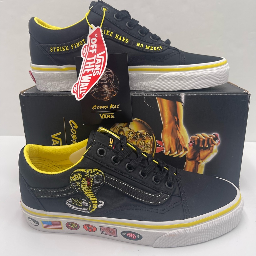 Vans Men’s Old Skool
Cobra Kai Black/Yellow/White Sneakers 
VN0A3WKT05N - Picture 14 of 16